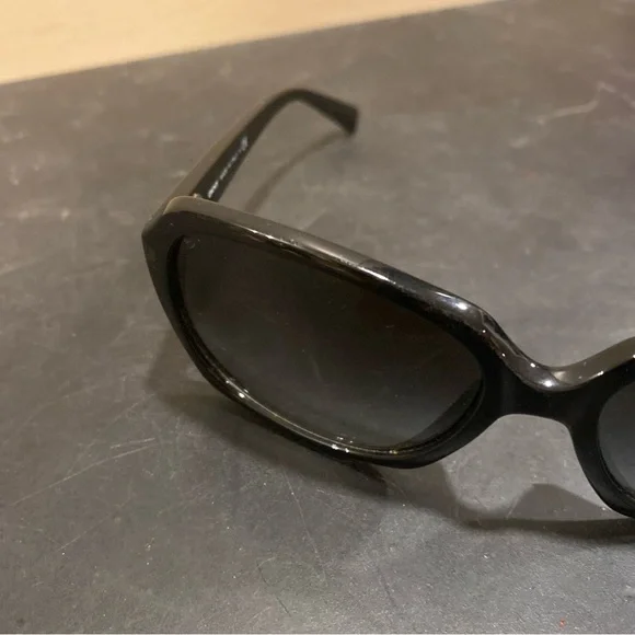 DKNY DY 4087 3540/8D Solid Black 59-16-135 Sunglasses G29/2 - Picture 4 of 10